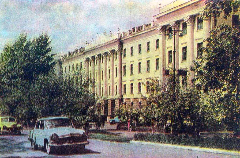 Здание УКГБ при СМ СССР по Томской области – 1960-е.