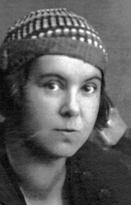 Елена Дмитриевна СИМО – убита сотрудниками Томского Горотдела НКВД СССР 21 января 1938 года в Томске.