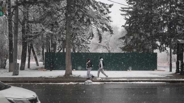Демонтированный памятник "Камень скорби" в Сквере Памяти г. Томска
